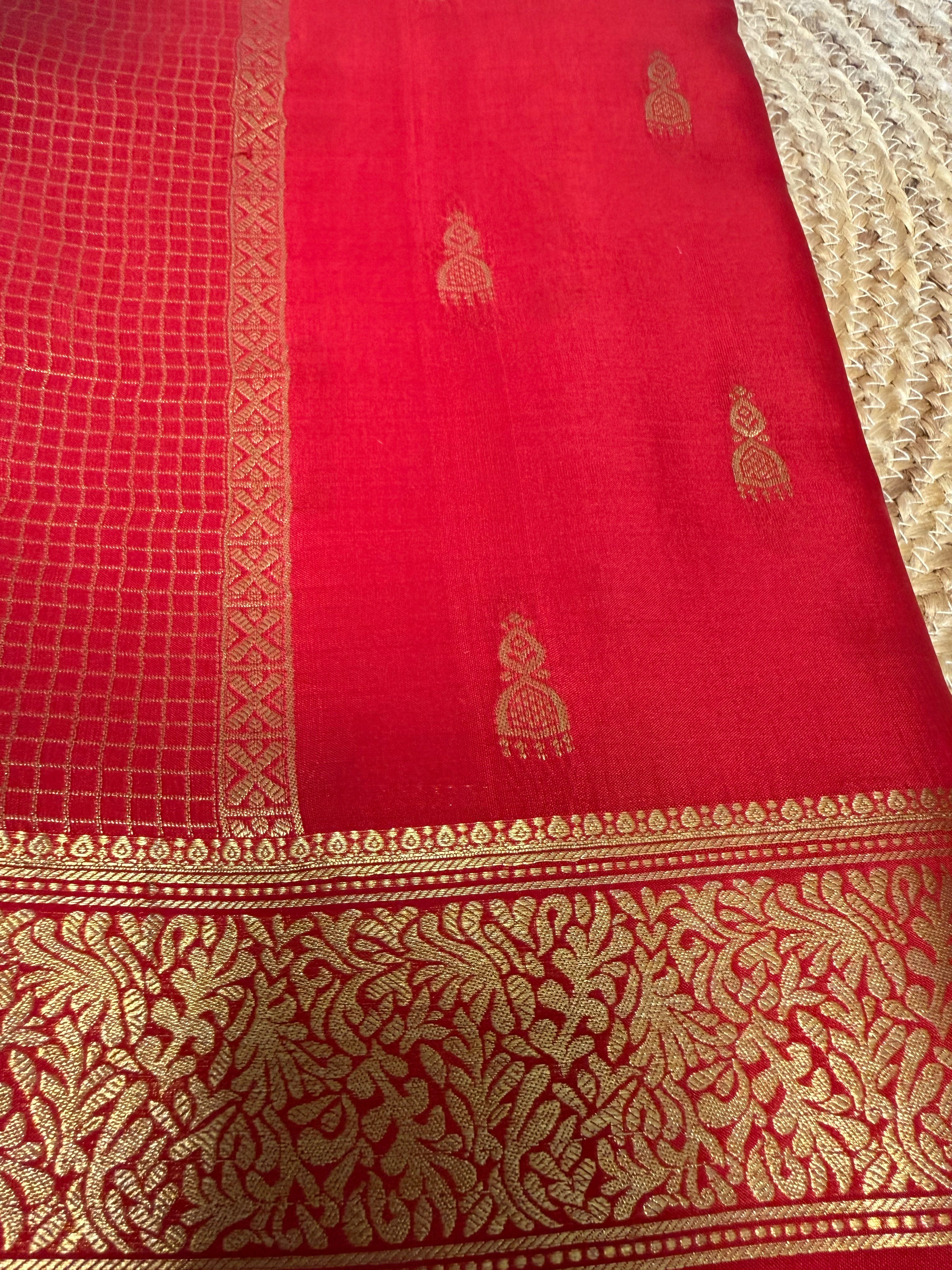 Red Jumkha design Pure Mysore silk saree