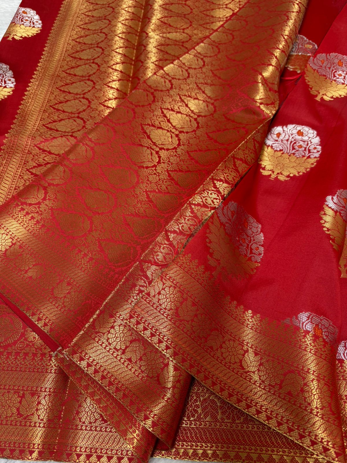 Red Big Butta Soft Crepe Silk