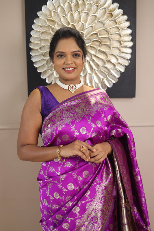 Indira Vastra