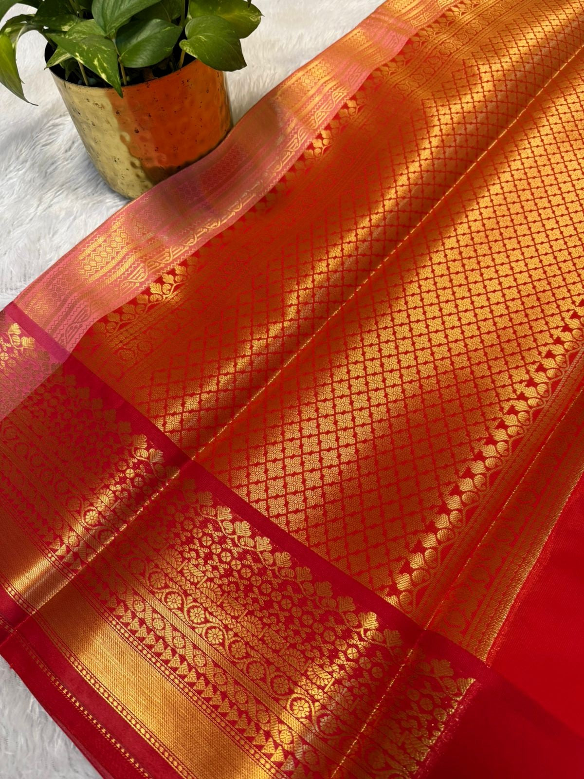 Tissue Silk in unique Peach and Red Combination